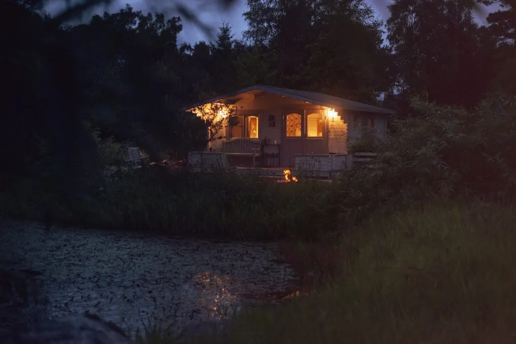 Jak urządzić domek letniskowy 35 m2 – porady i inspiracje